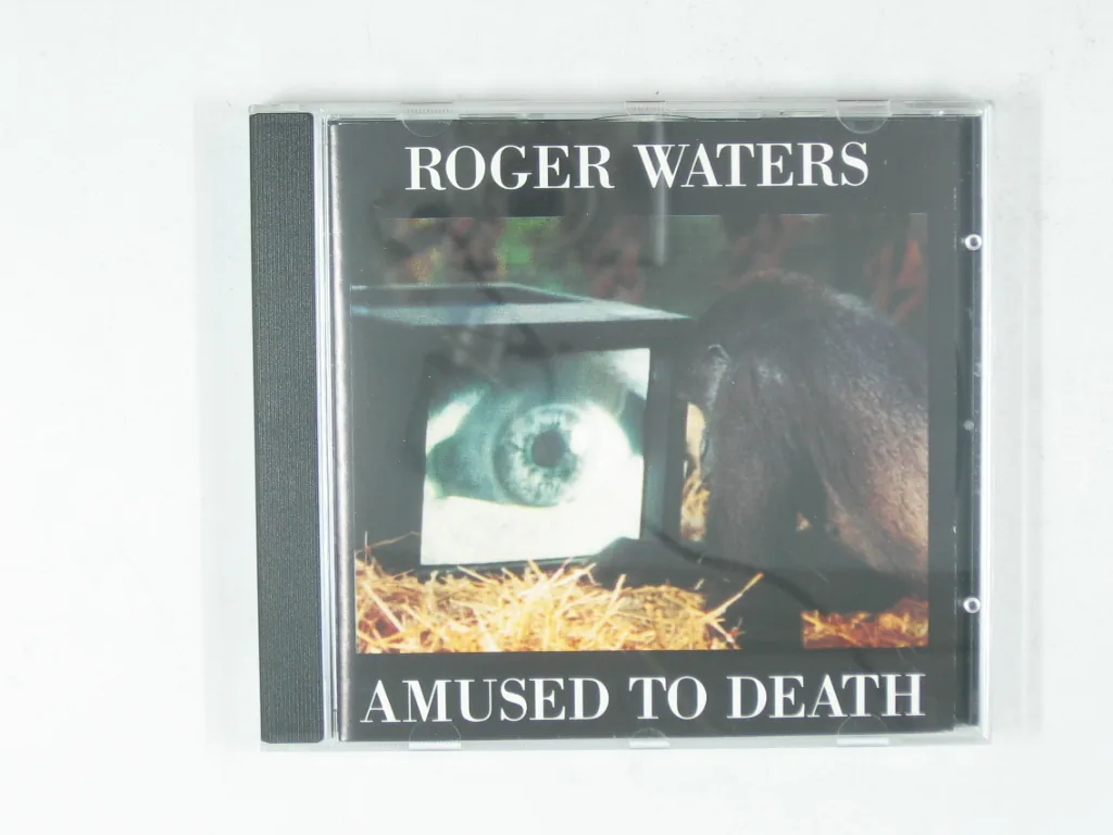 Copertina di Amused To Death