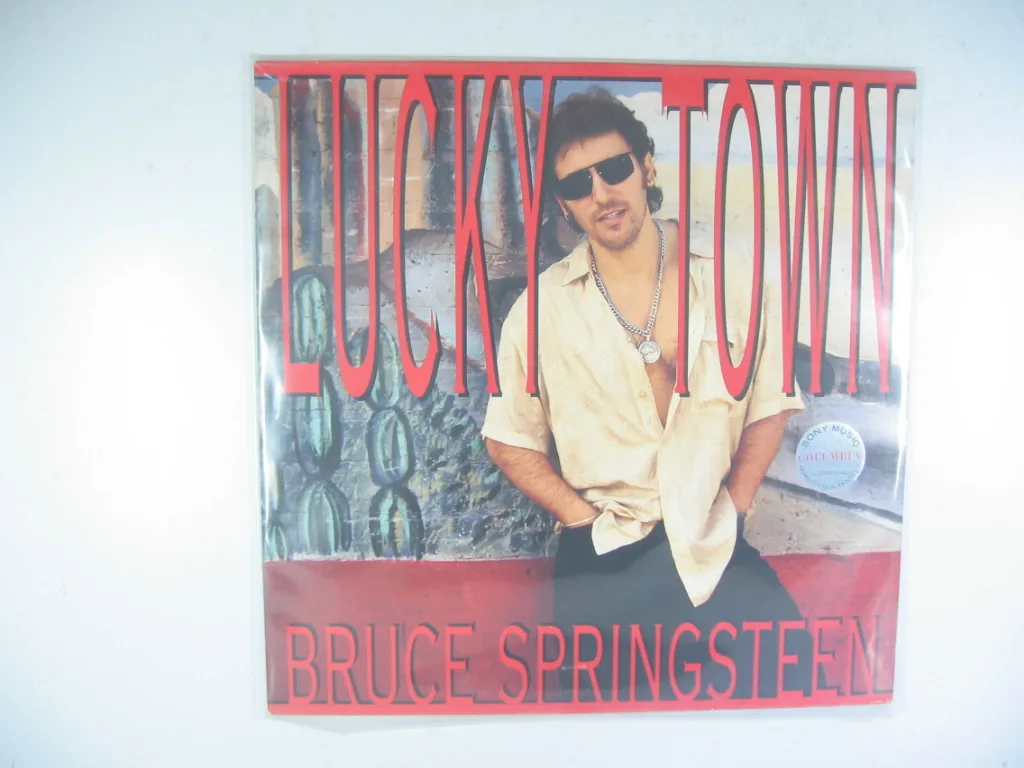 Copertina di Lucky Town