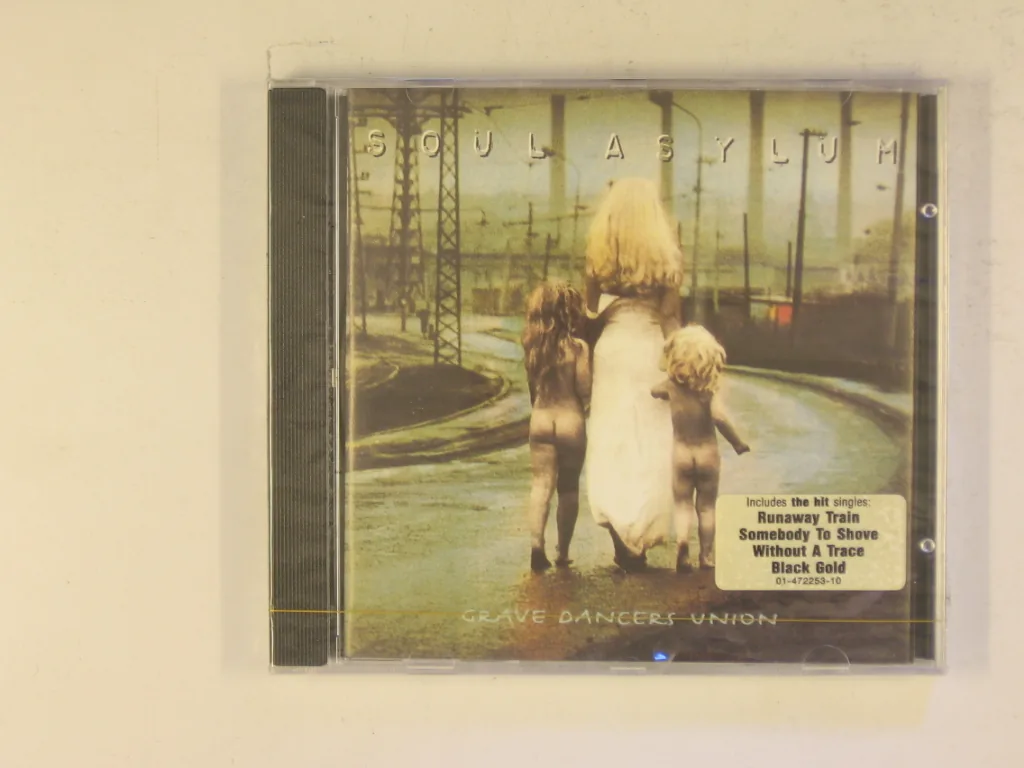 Copertina di Grave Dancers Union