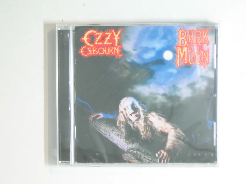 Copertina di Bark At The Moon