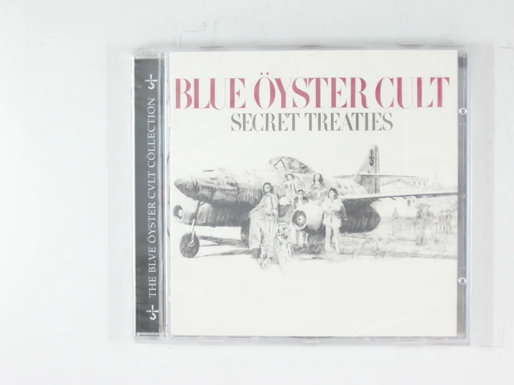 Copertina di Secret Treaties