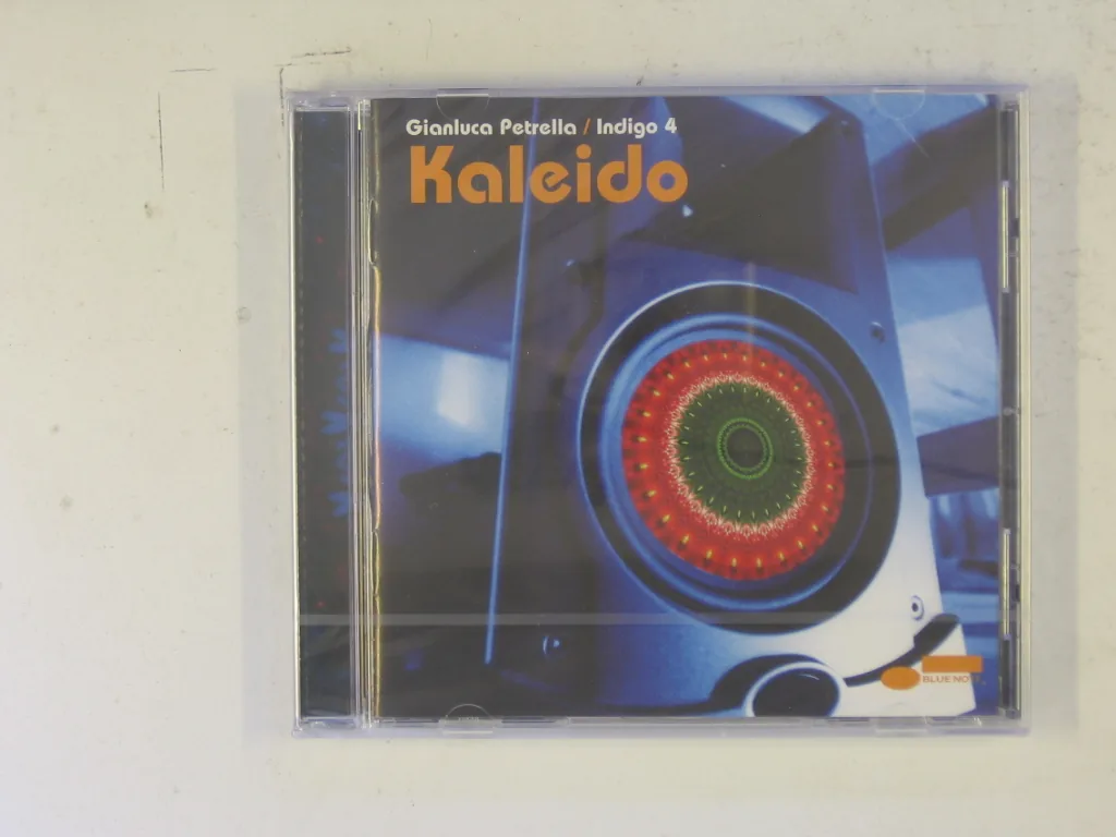 Copertina di Kaleido