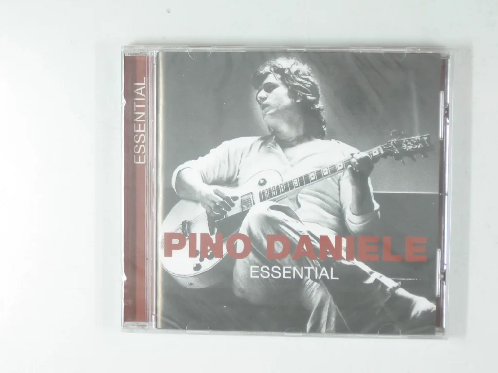 Copertina di The Essential