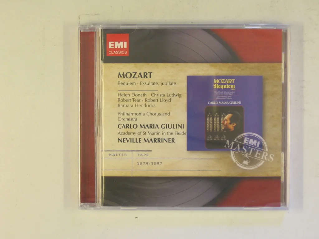 Copertina di Requiem . Exsultate, Jubilate