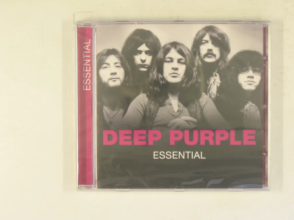 Copertina di Essential