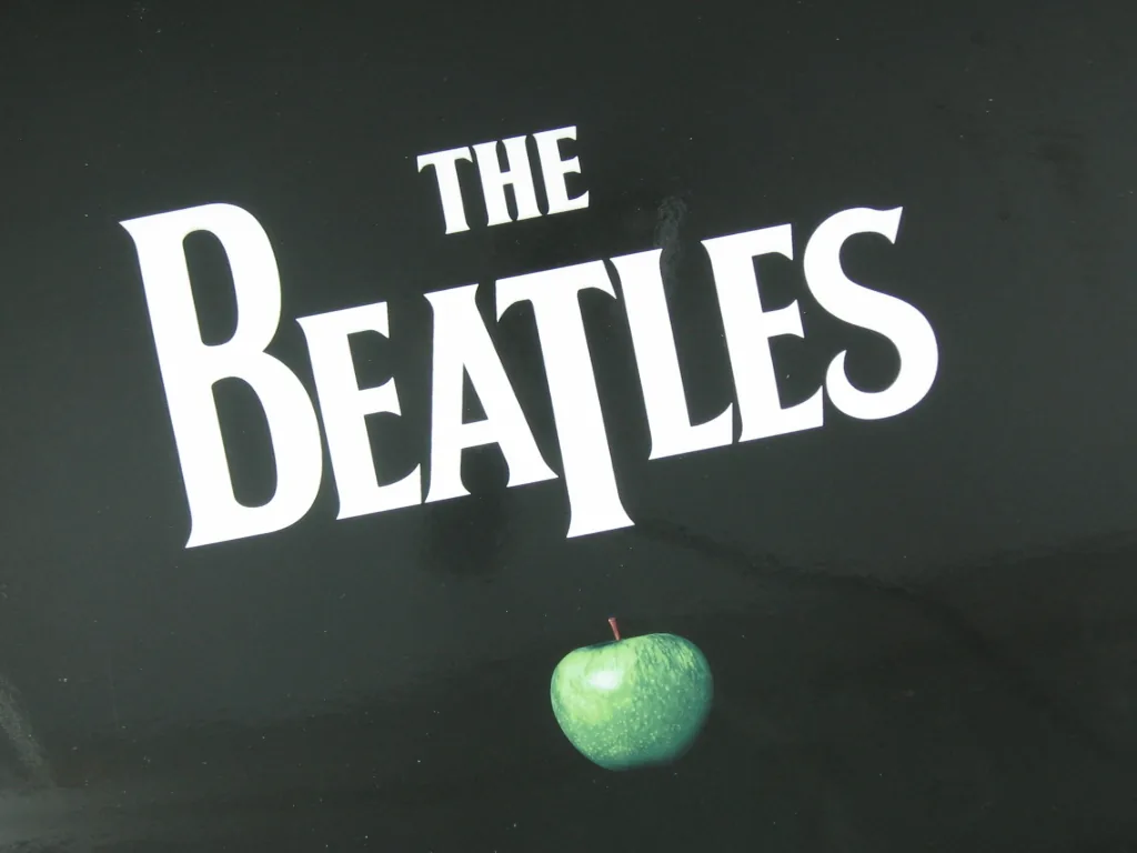 Copertina di The Beatles