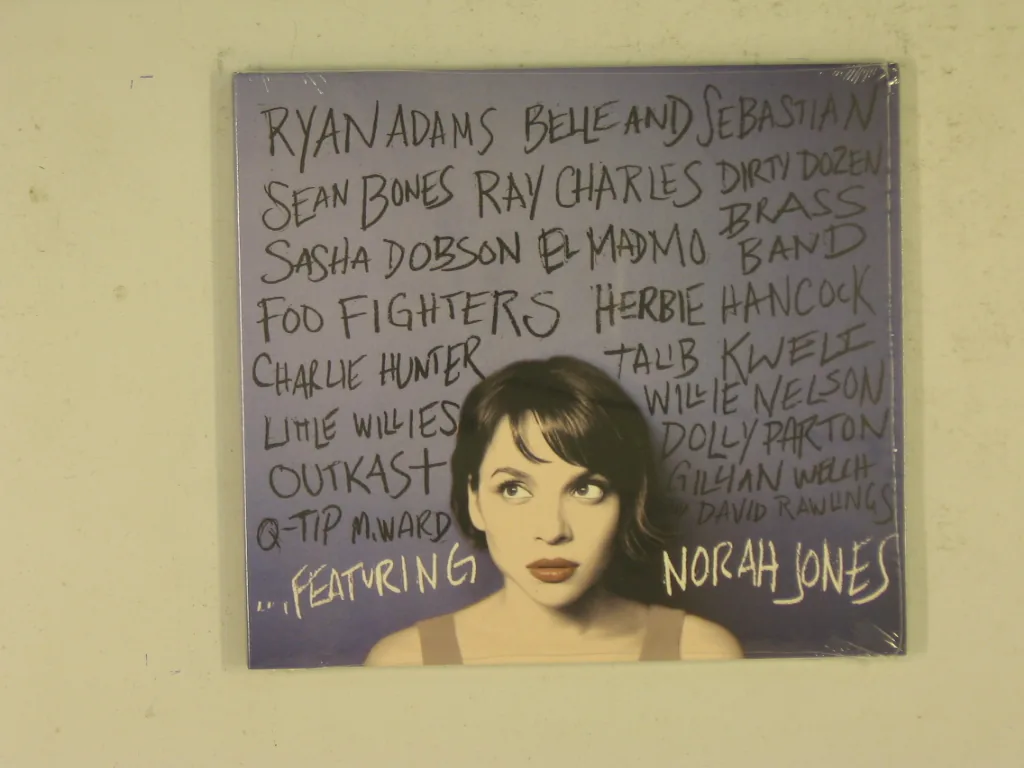 Copertina di Featuring Nora Jones