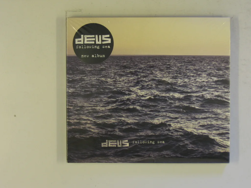 Copertina di Following Sea