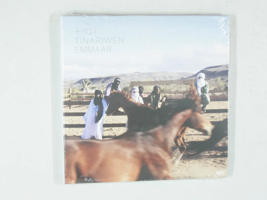 Copertina di Emmar