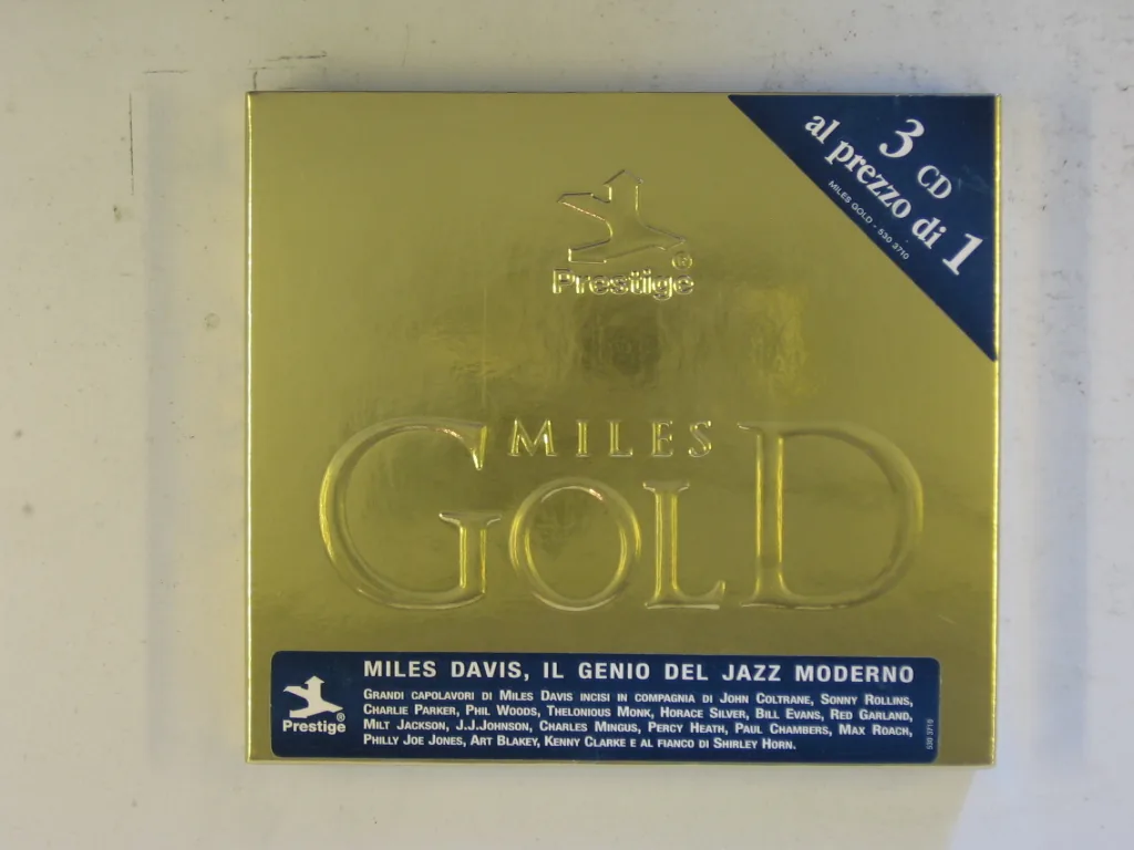 Copertina di Gold Edition