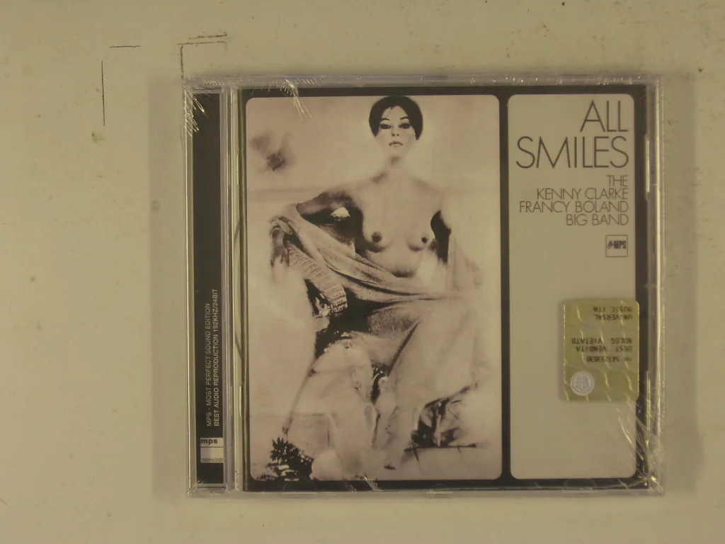 Copertina di All Smiles