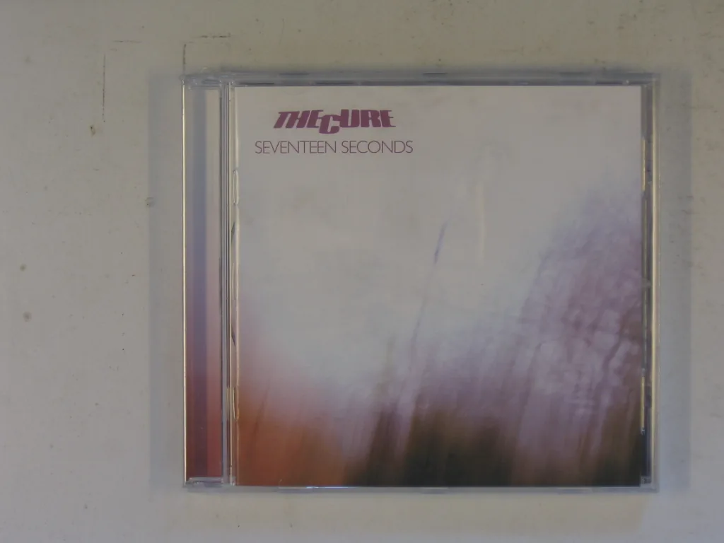 Copertina di Seventeen Seconds
