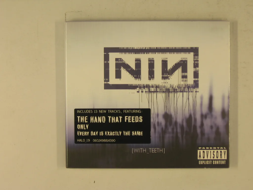 Copertina di With Teeth