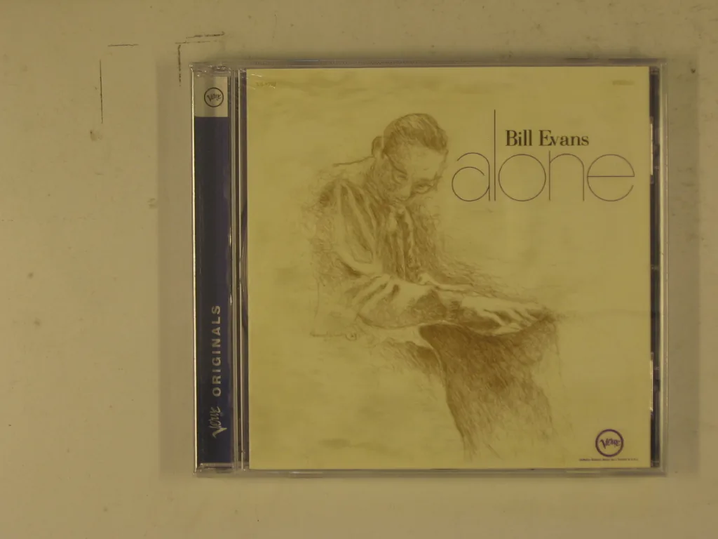 Copertina di Alone