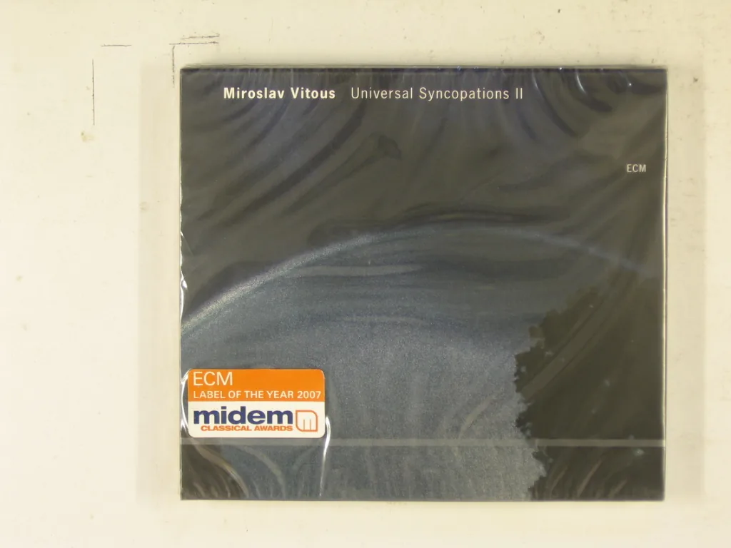 Copertina di Universal Syncopations 2