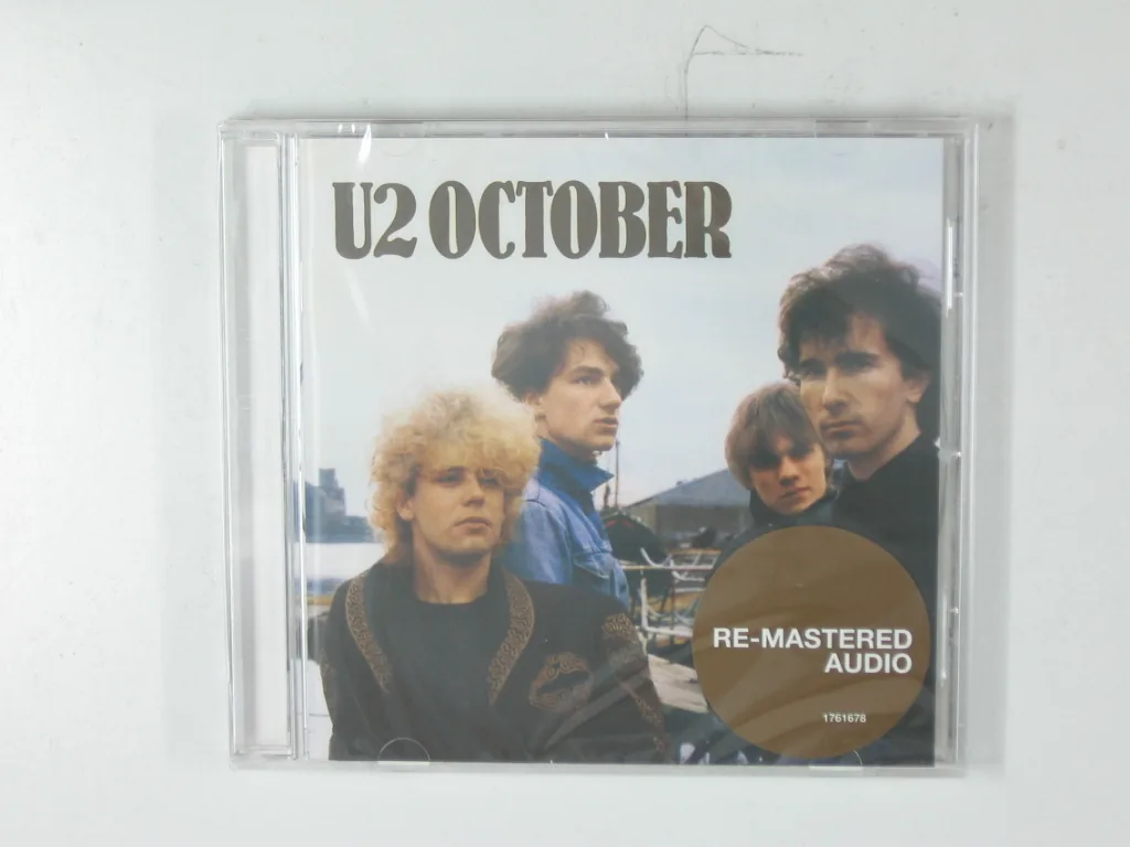 Copertina di October