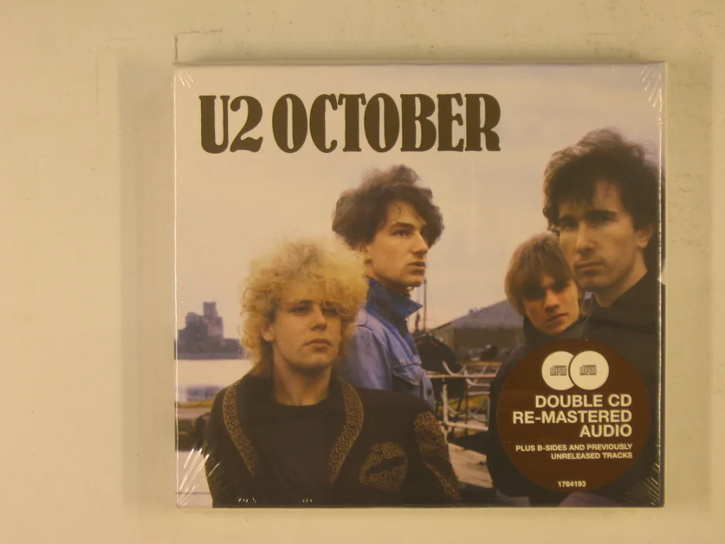 Copertina di October
