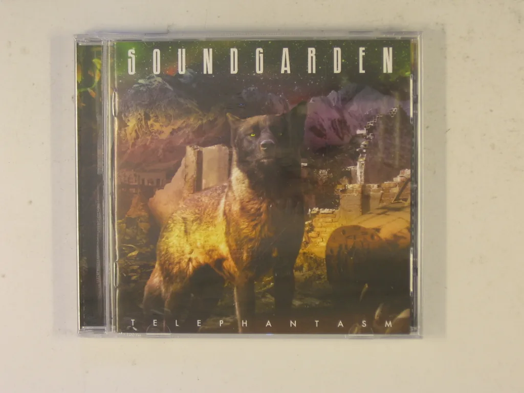 Copertina di Telephantasm