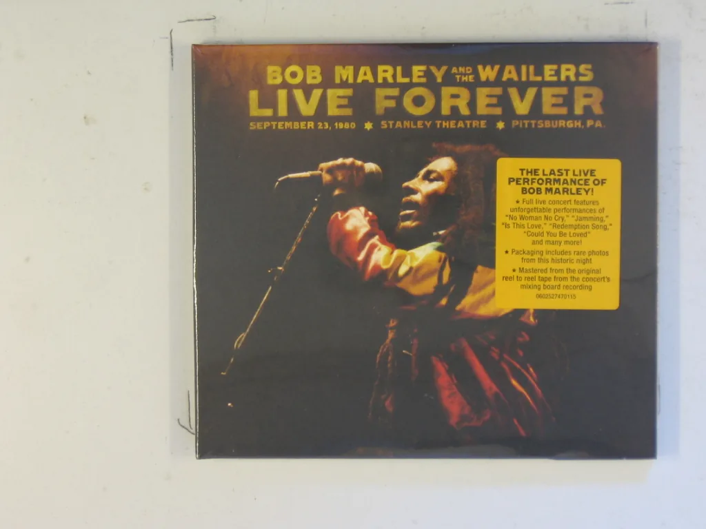 Copertina di Live Forever