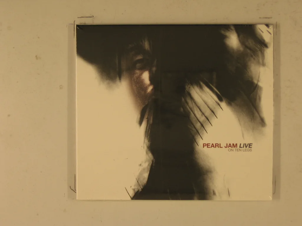 Copertina di Live On Ten Legs