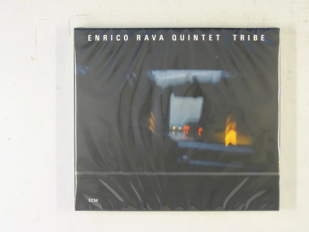 Copertina di Tribe