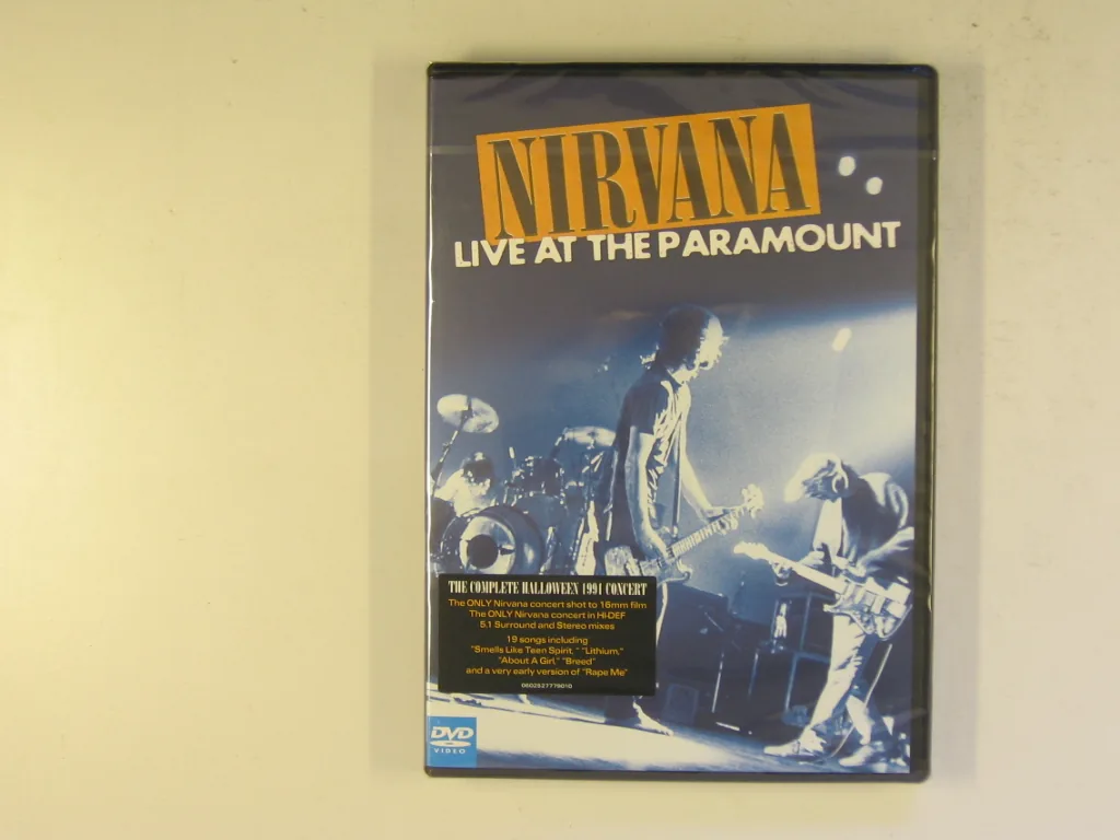 Copertina di Live At The Paramount