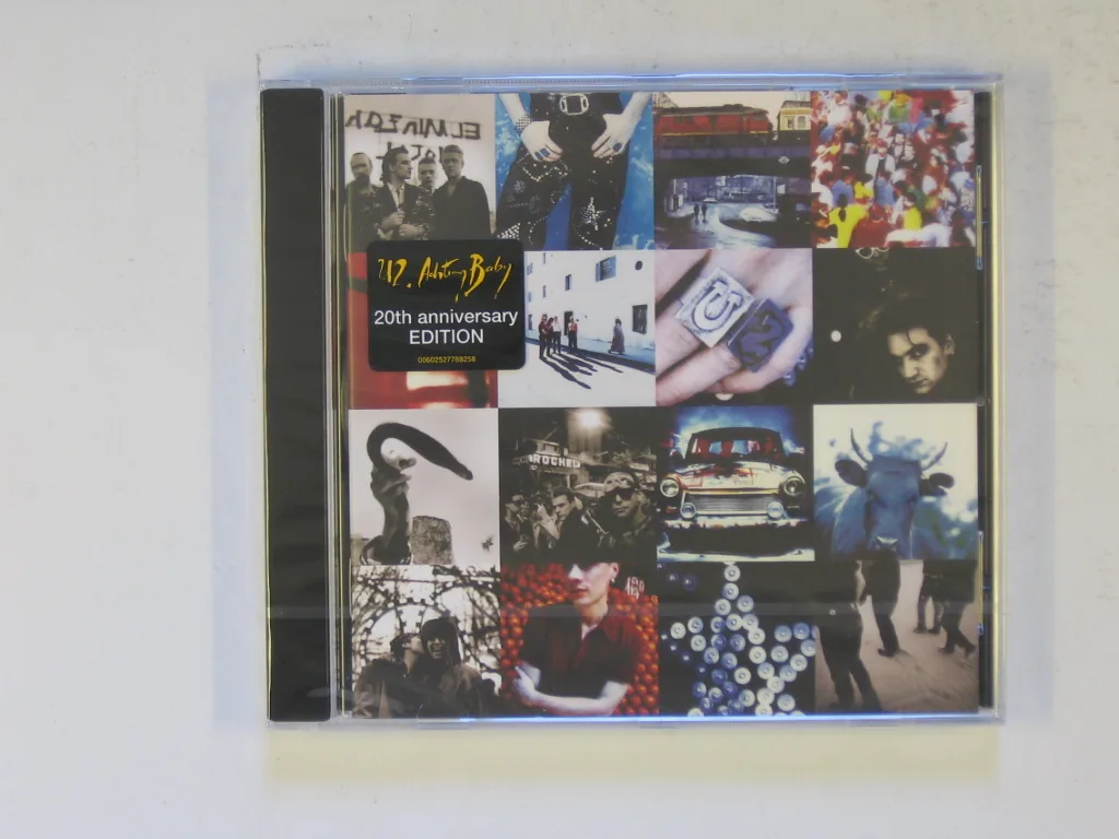 Copertina di Achtung Baby