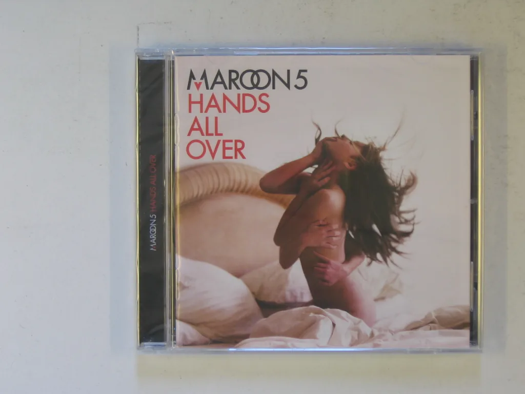 Copertina di Hands All Over