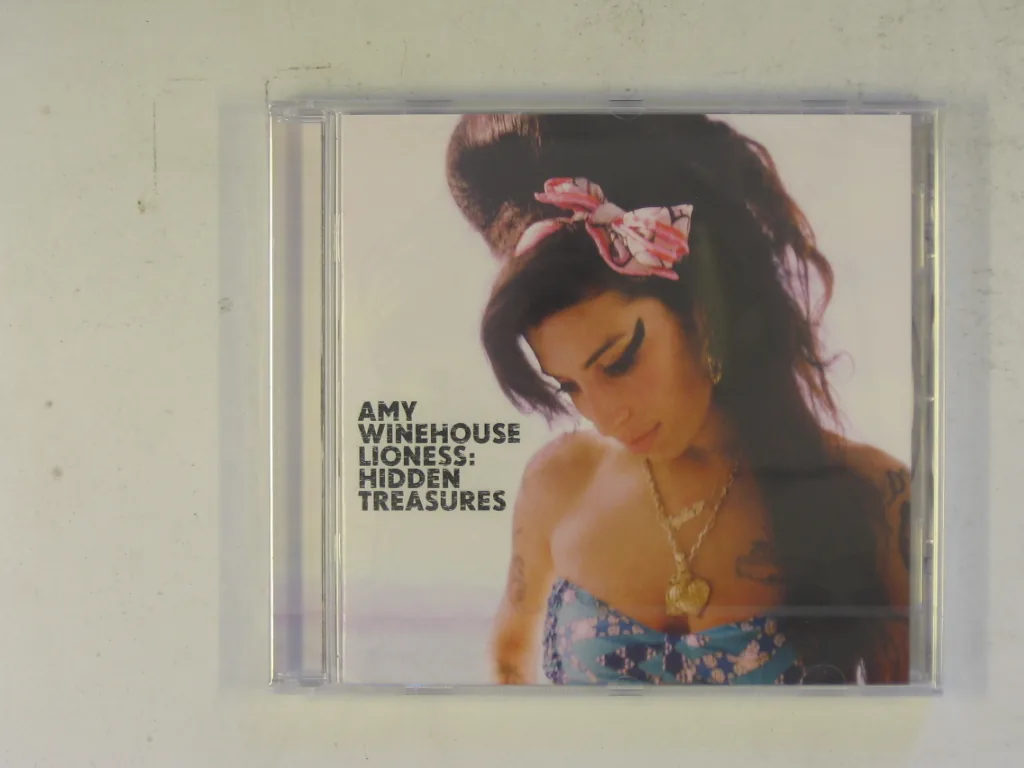 Copertina di Lioness: Hidden Treasures