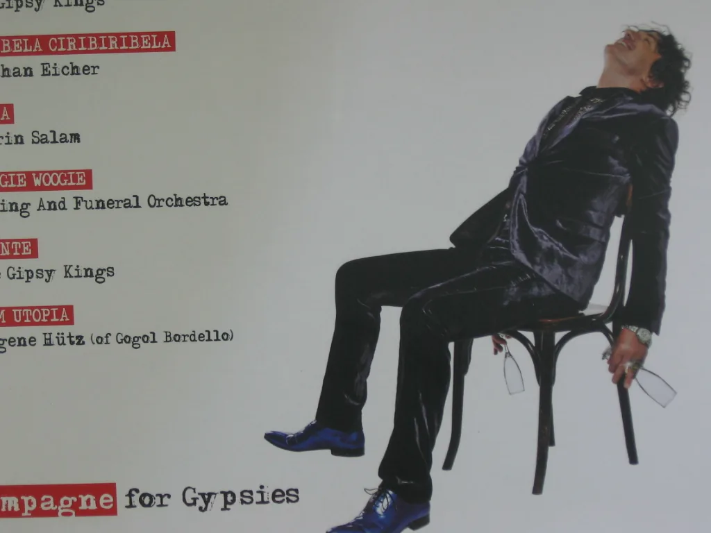 Copertina di Champagne For Gypsies