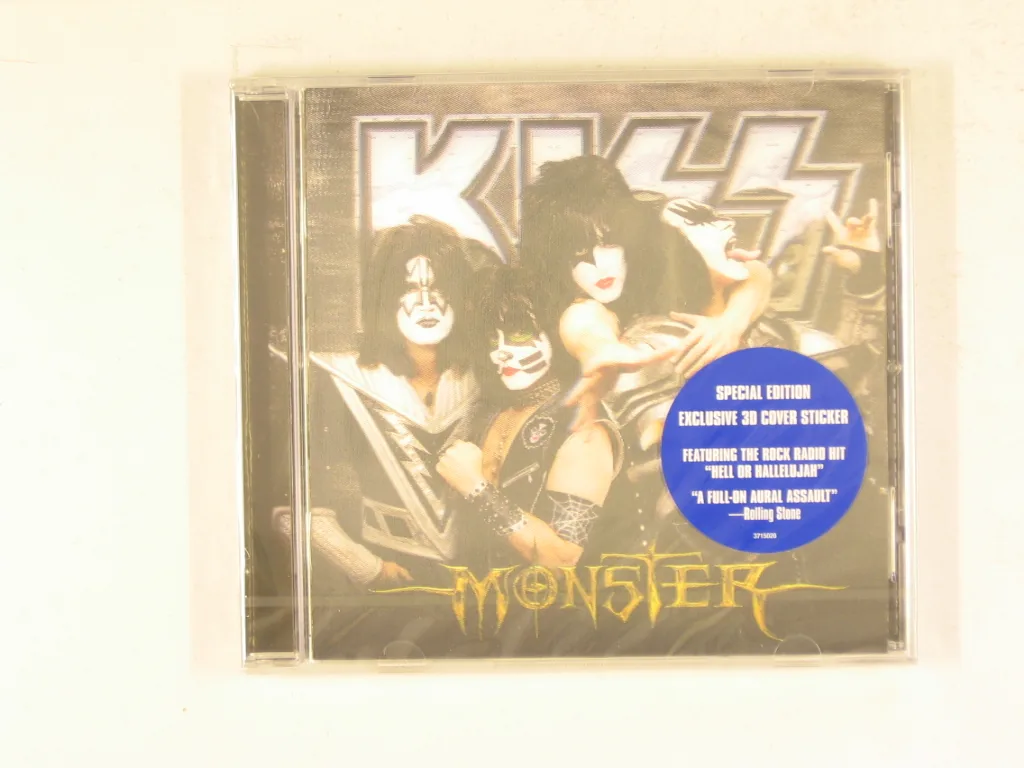 Copertina di Monster