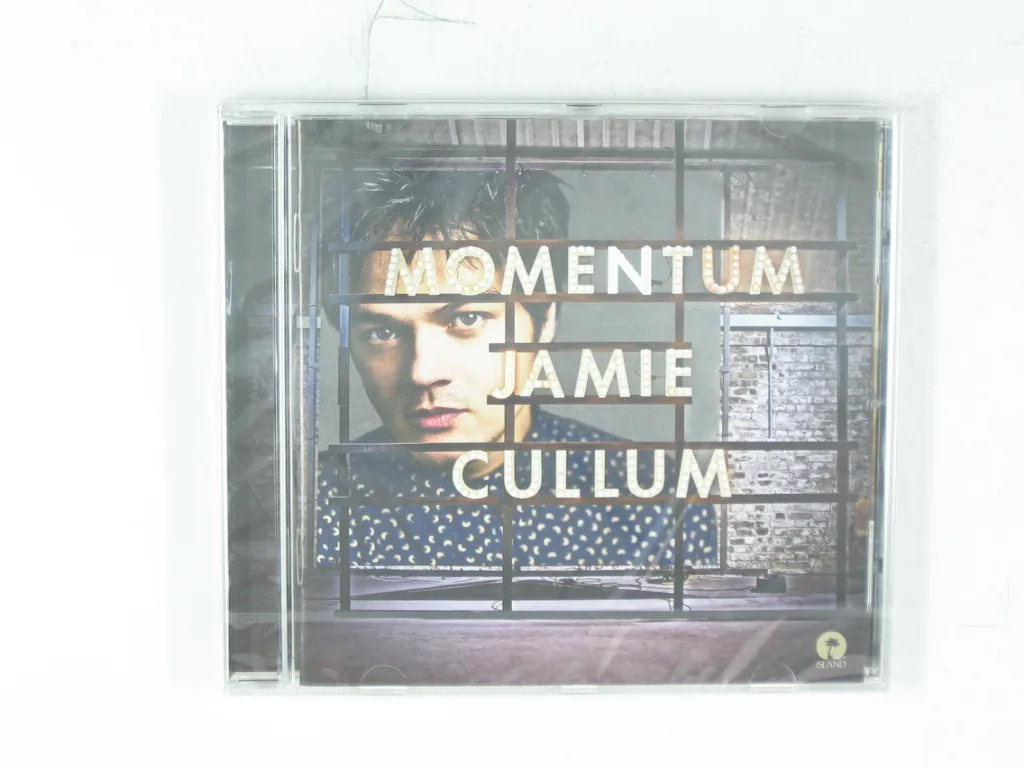 Copertina di Momentum