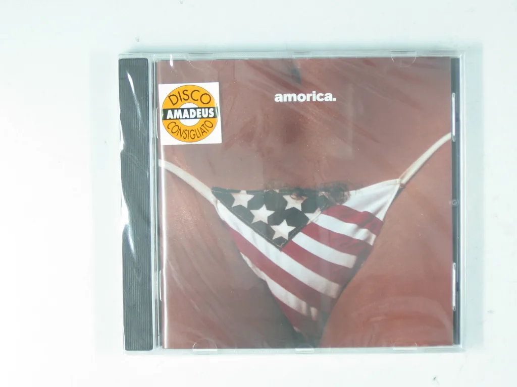 Copertina di Amorica