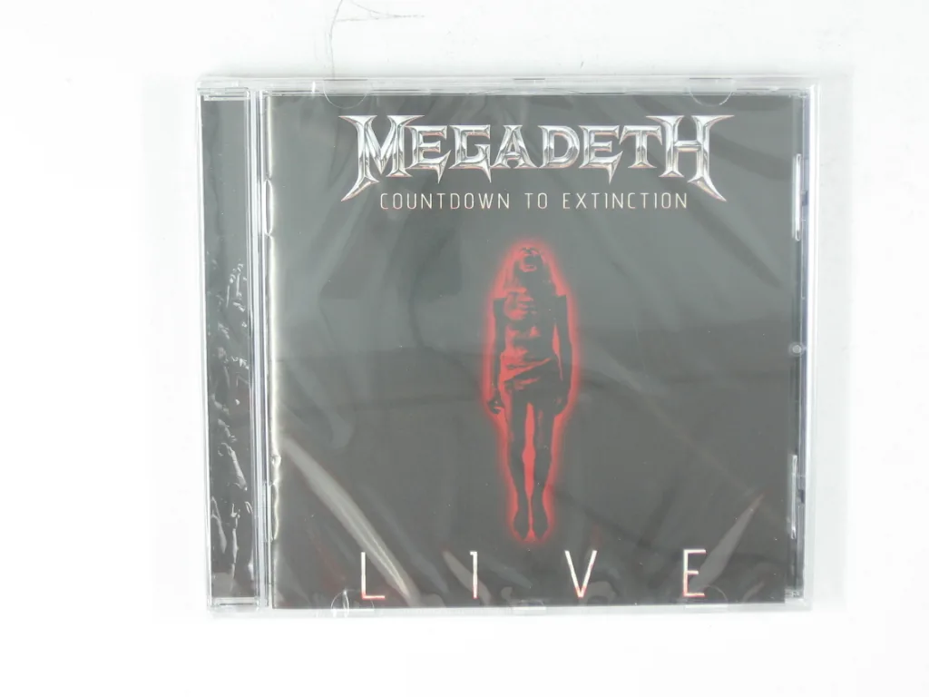 Copertina di Countdown To Extincion Live