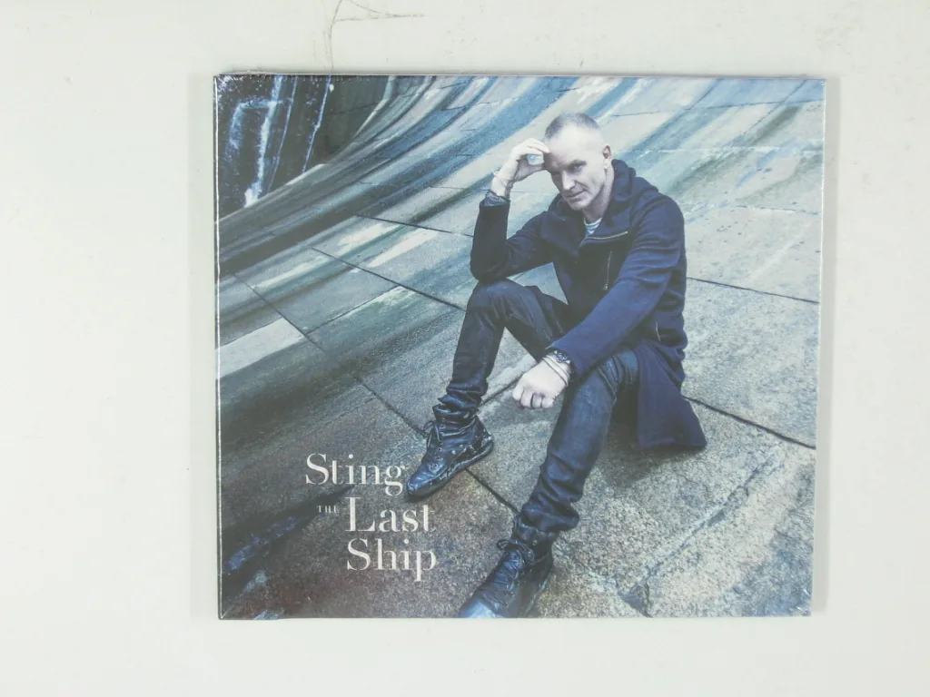 Copertina di The Last Ship