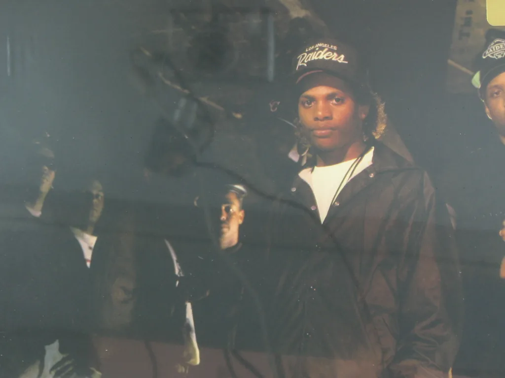 Copertina di Eazy-Duz-It