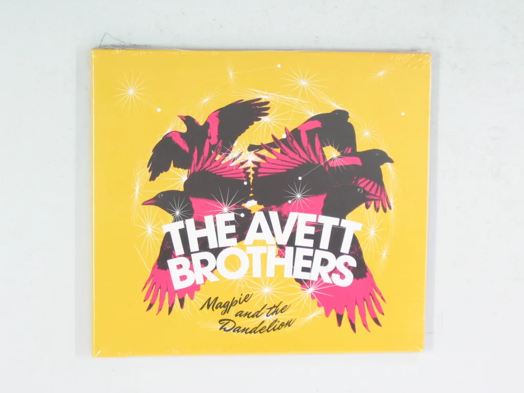 Copertina di Magpie And The Dandelion
