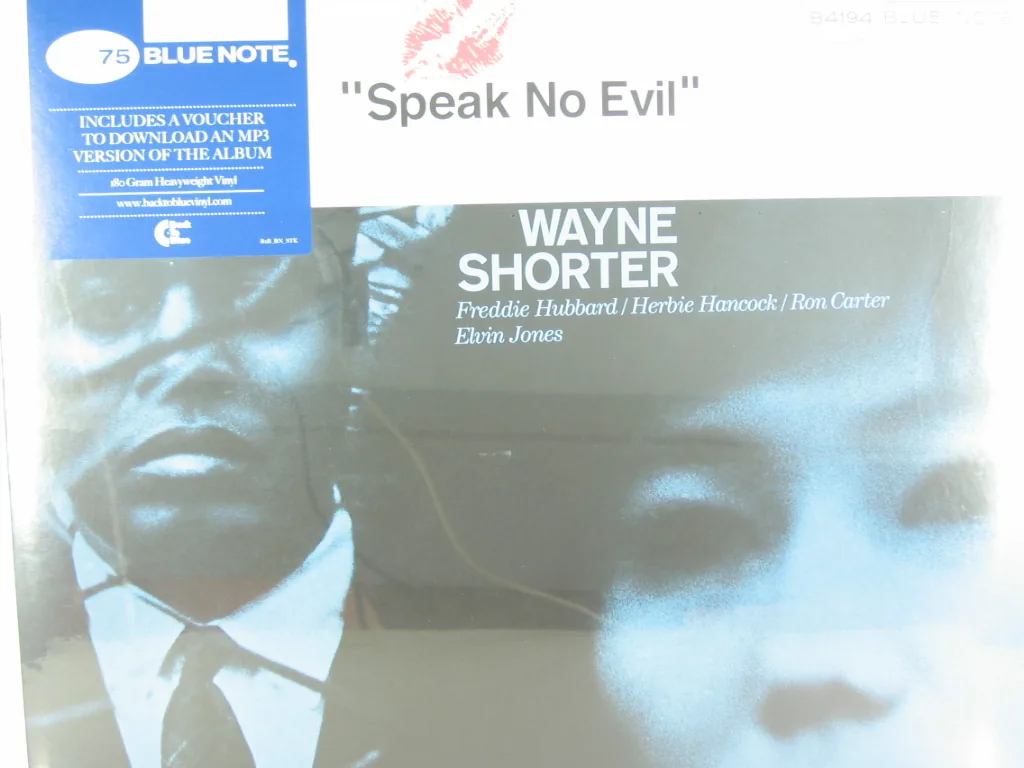Copertina di Speak No Evil