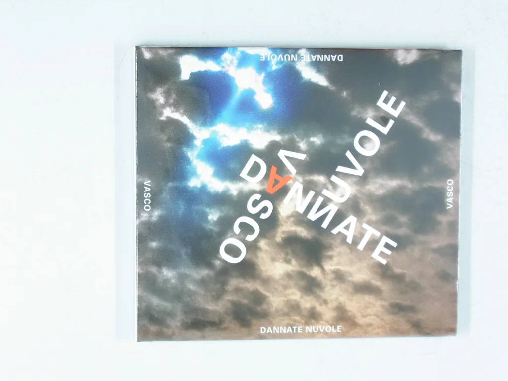 Copertina di Dannate Nuvole