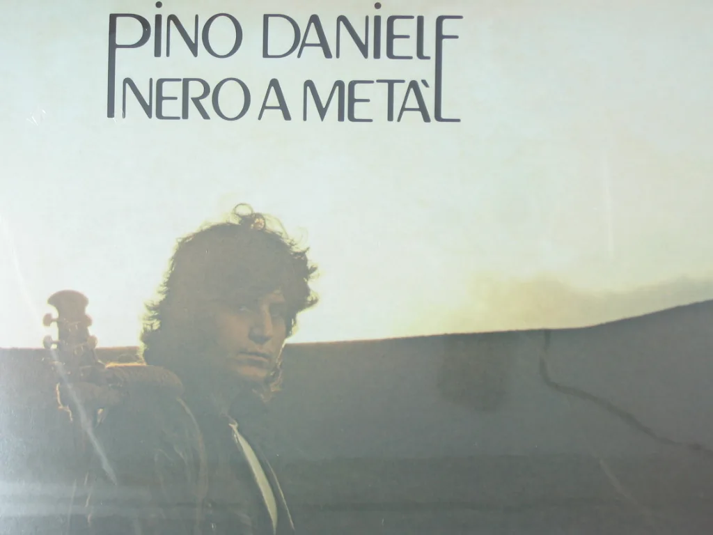 Copertina di Nero A Metà