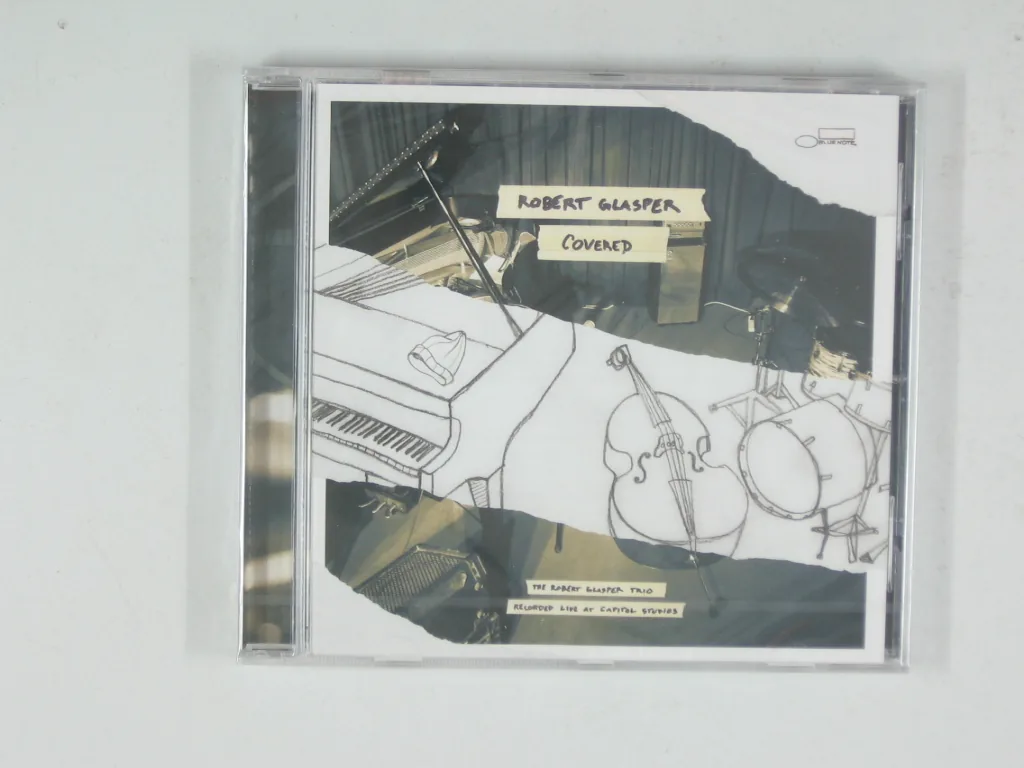Copertina di Covered: The Robert Glasper Trio Recorded Live At