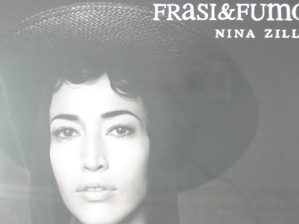Copertina di Frasi & Fumo