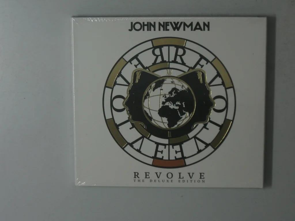 Copertina di Revolve