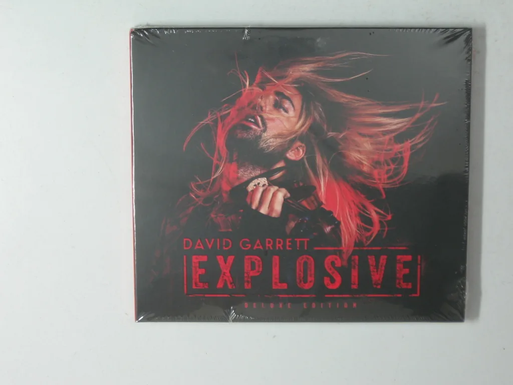 Copertina di Explosive