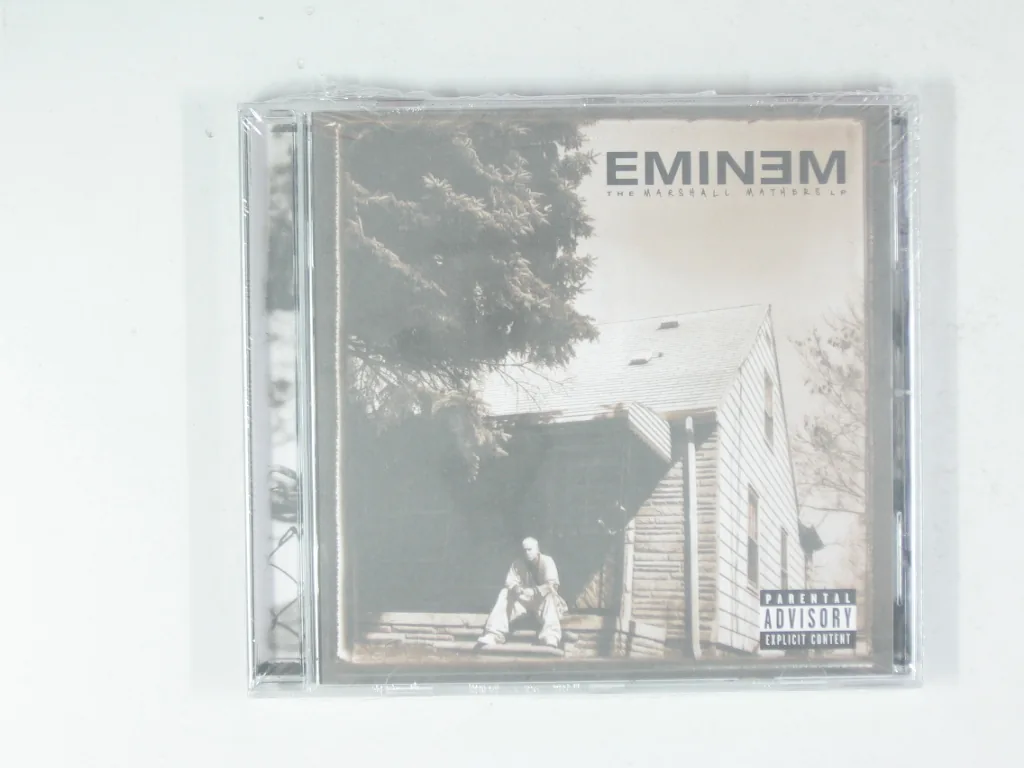 Copertina di The Marshall Mathers Lp