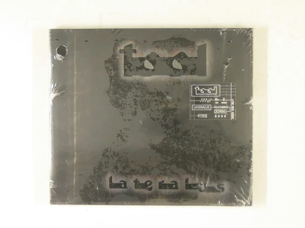 Copertina di Lateralus