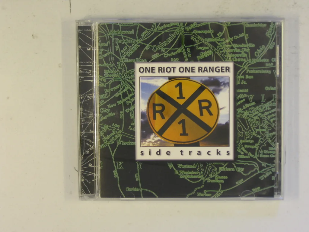 Copertina di Side Tracks