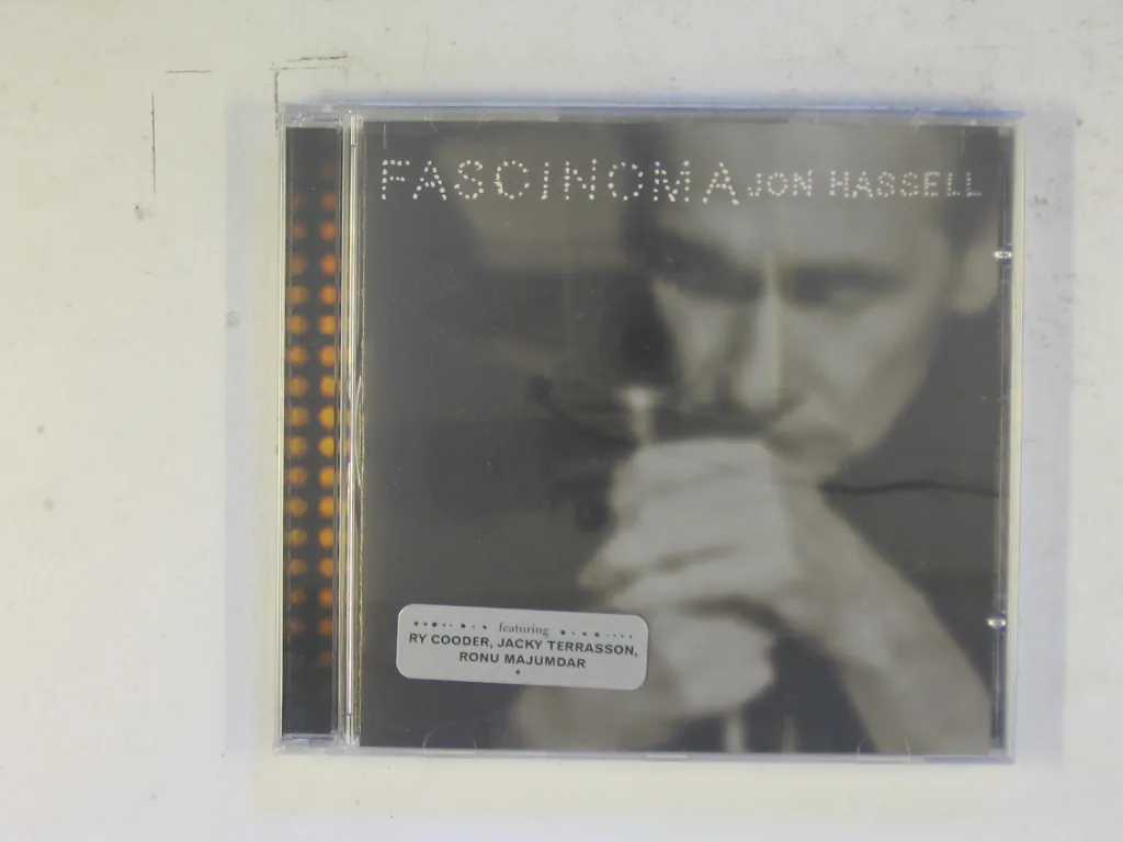 Copertina di Fascinoma