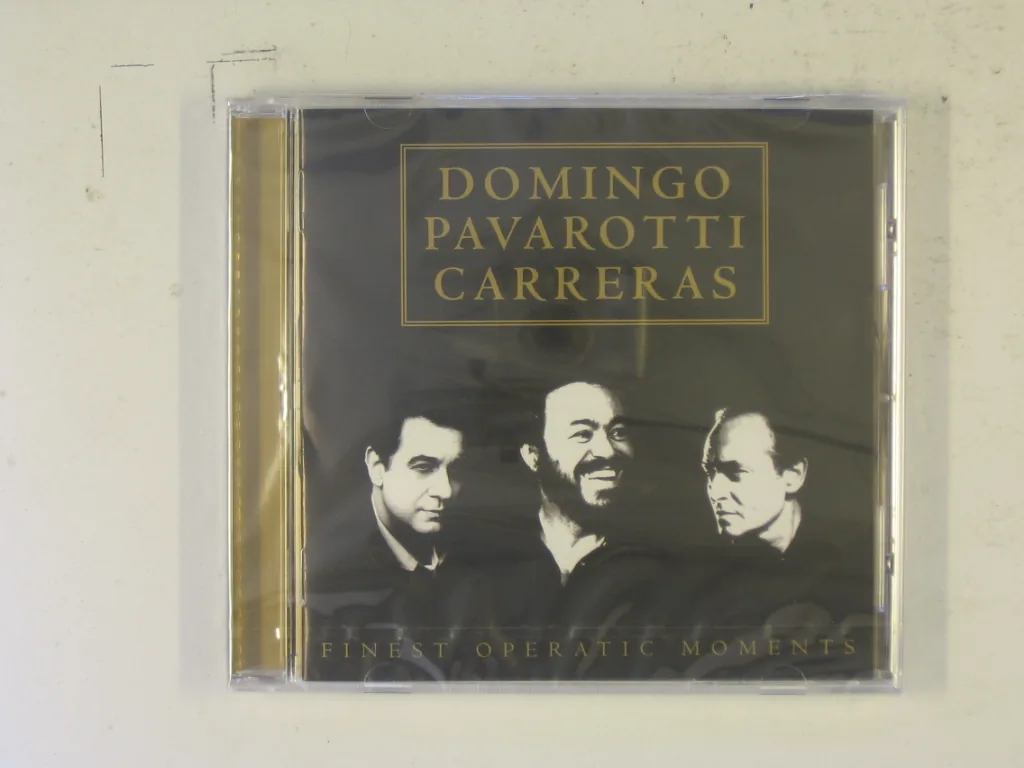 Copertina di Finest Operatic Moments