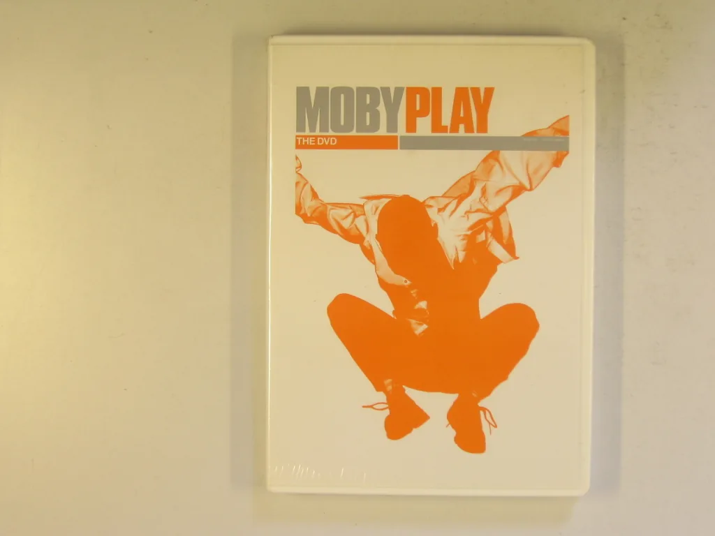 Copertina di Moby Play The Dvd